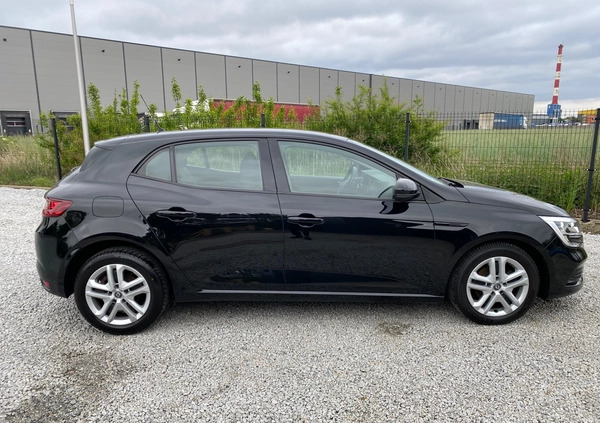 Renault Megane cena 45999 przebieg: 111000, rok produkcji 2017 z Wyszogród małe 781